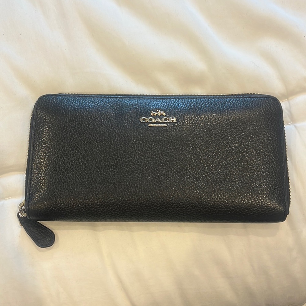 Large coach ziparound wallet